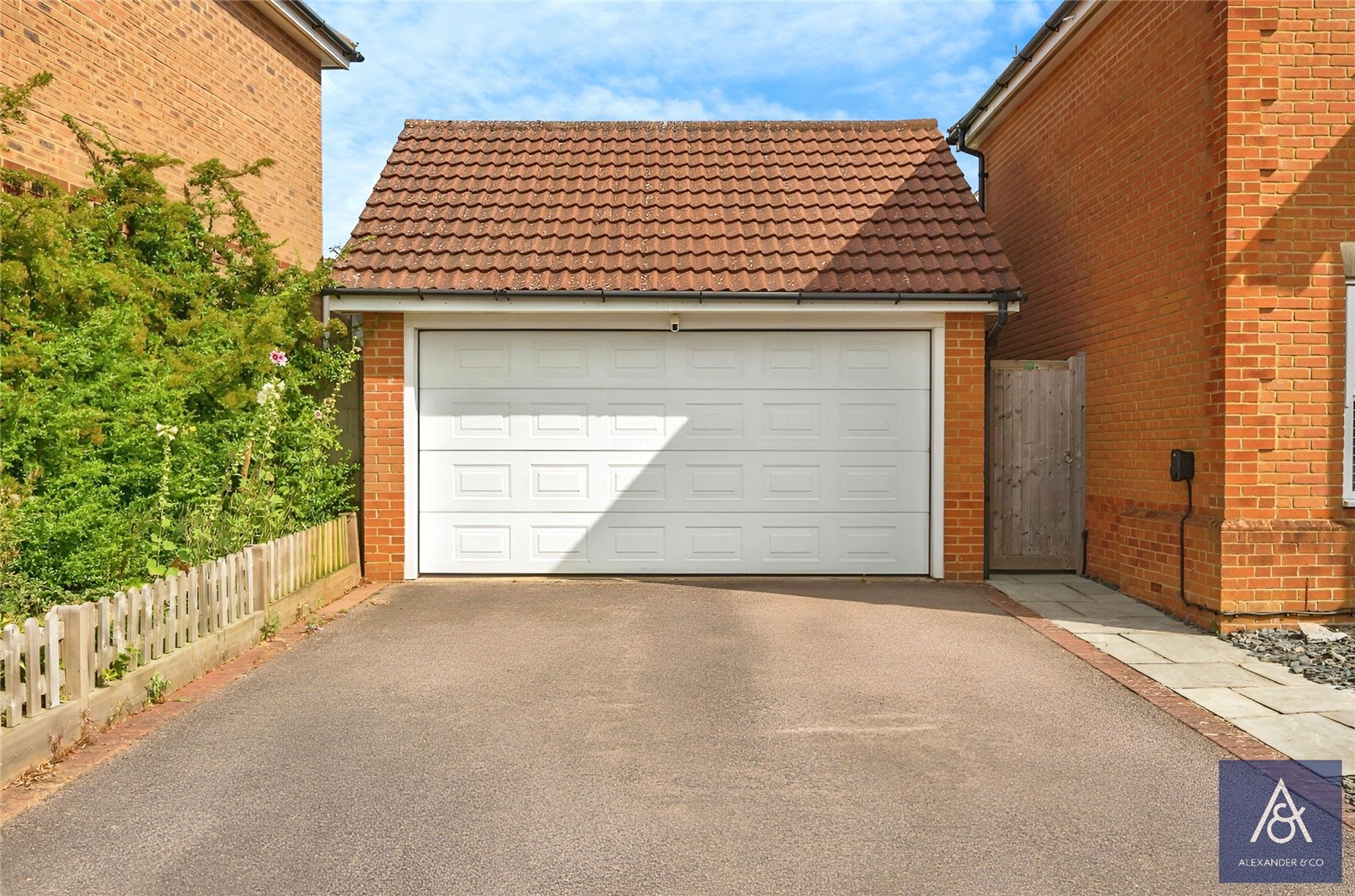 Double Garage Double Garage