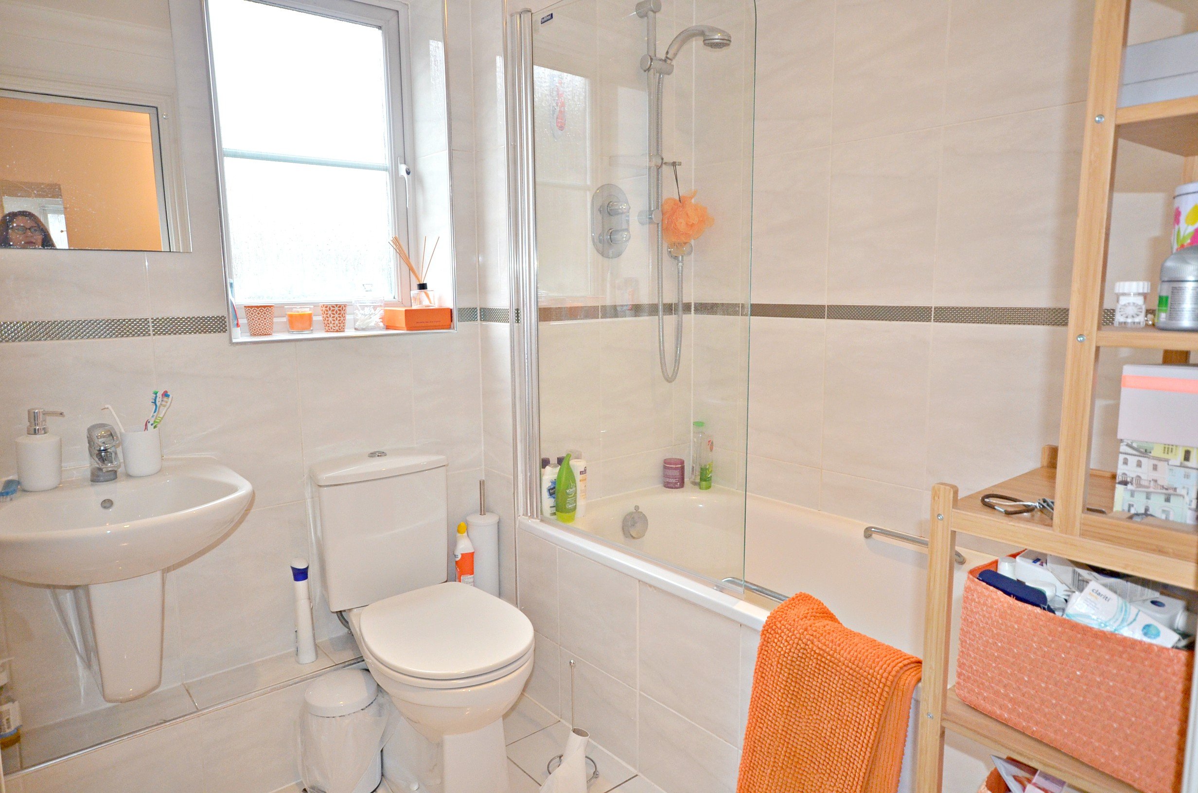 Bathroom.jpg Bathroom.jpg