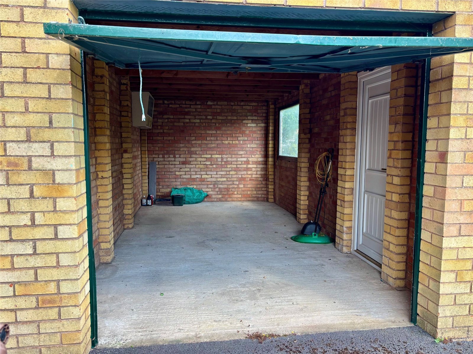 Garage Garage