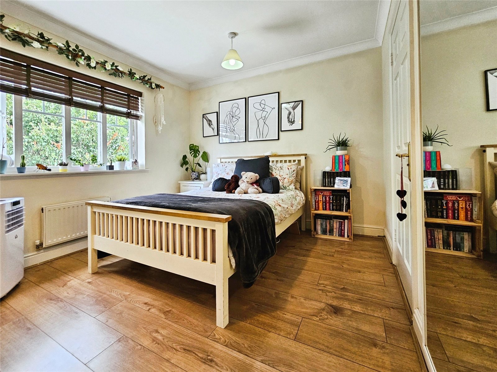 Guest Bedroom Guest Bedroom