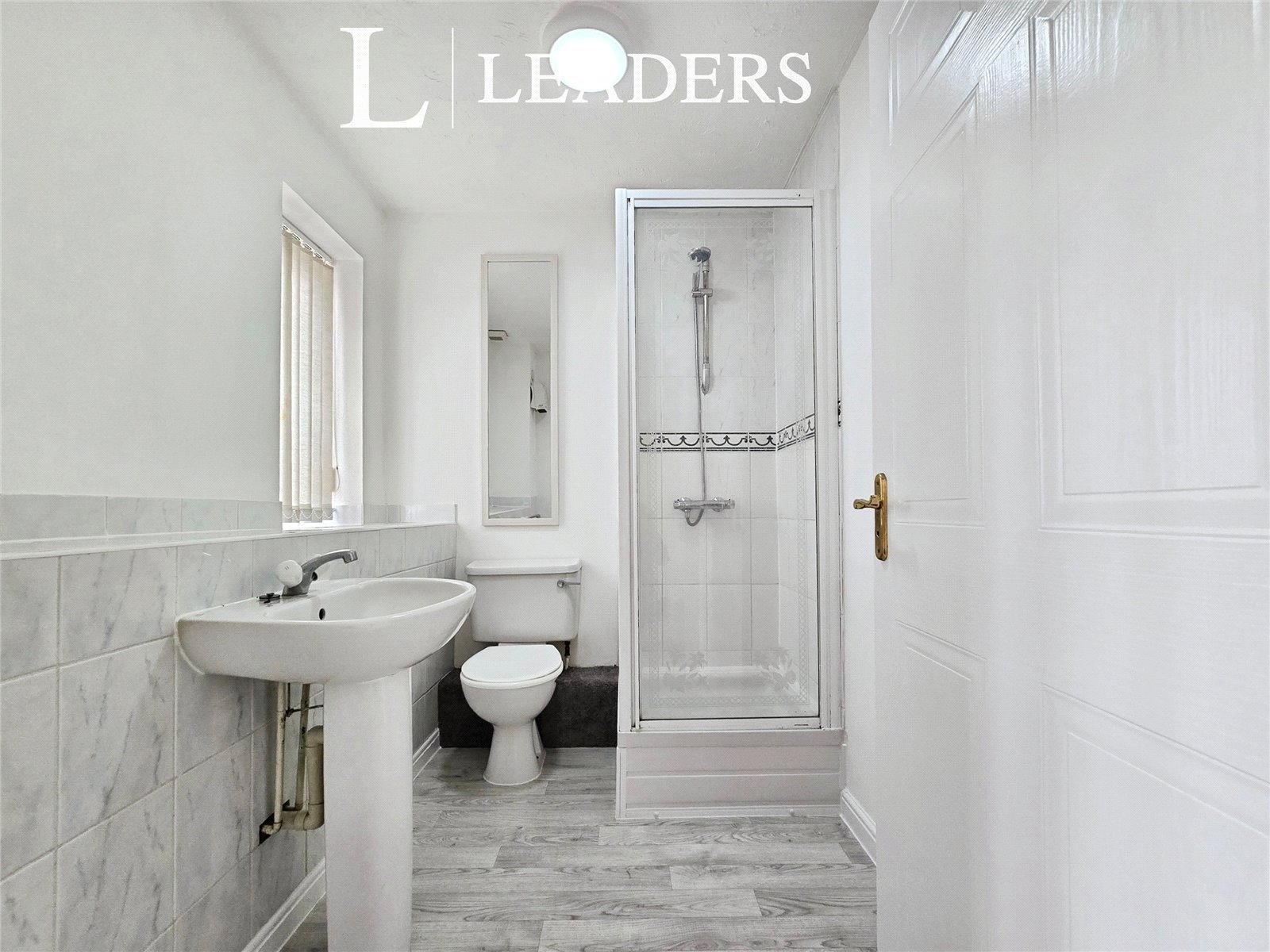 En-Suite Shower