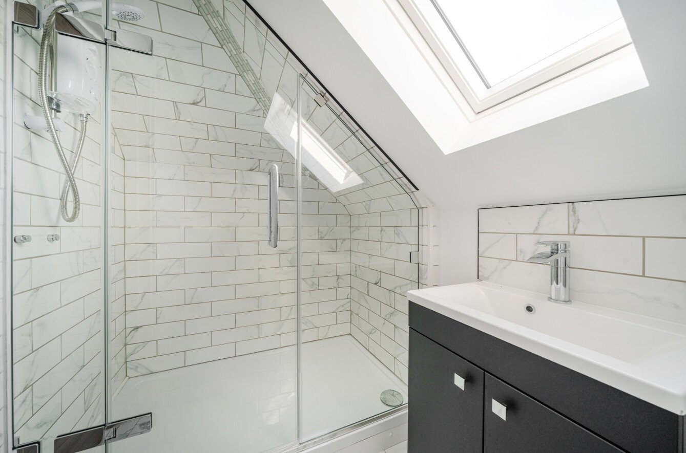 Top Floor Ensuite Top Floor Ensuite