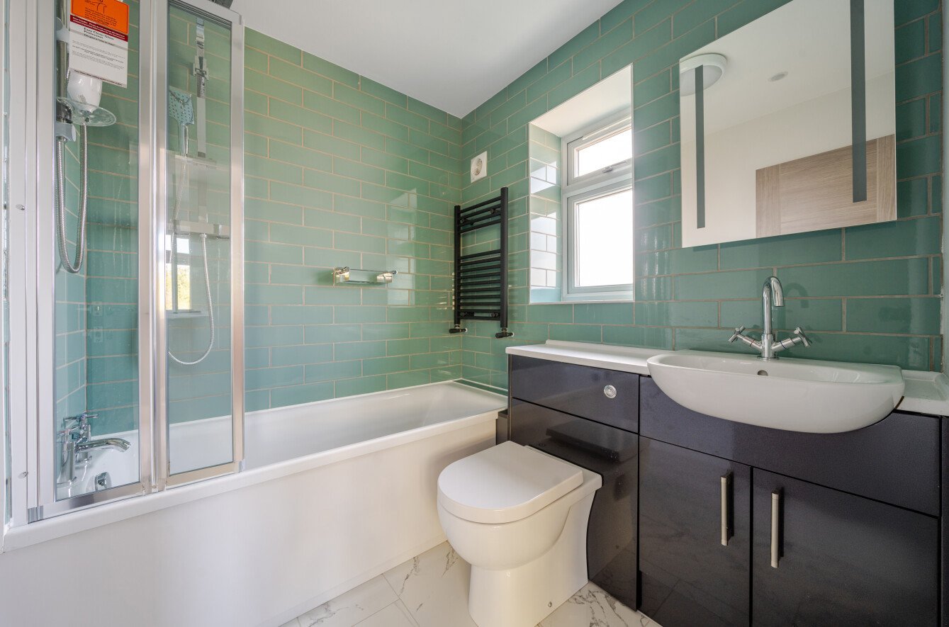 Family Bathroom Family Bathroom