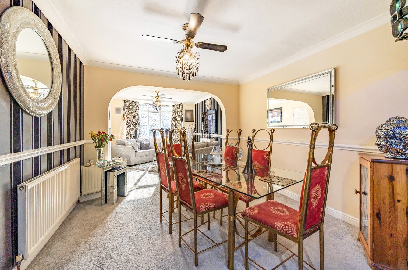 Dining Area Dining Area