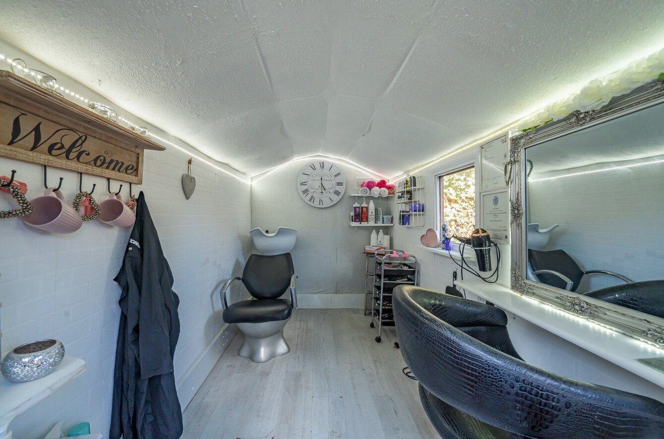 Summerhouse/Salon Summerhouse/Salon