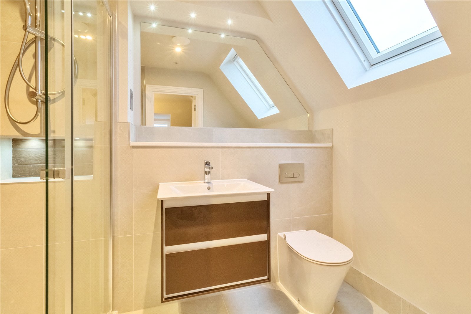 En Suite En Suite