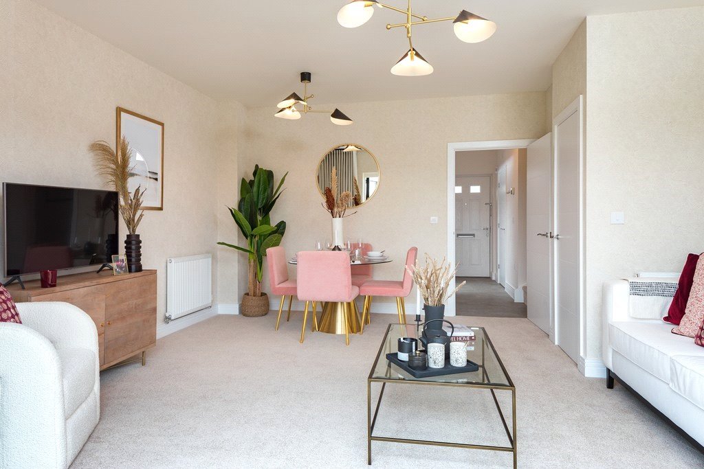 Sitting/Dining Room