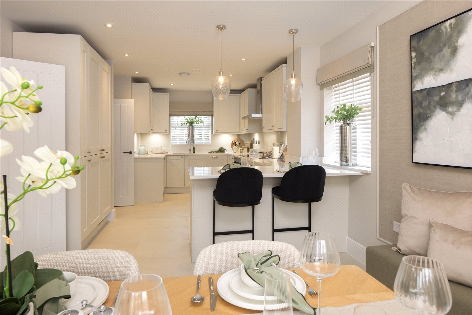 Kitchen/Dining Kitchen/Dining