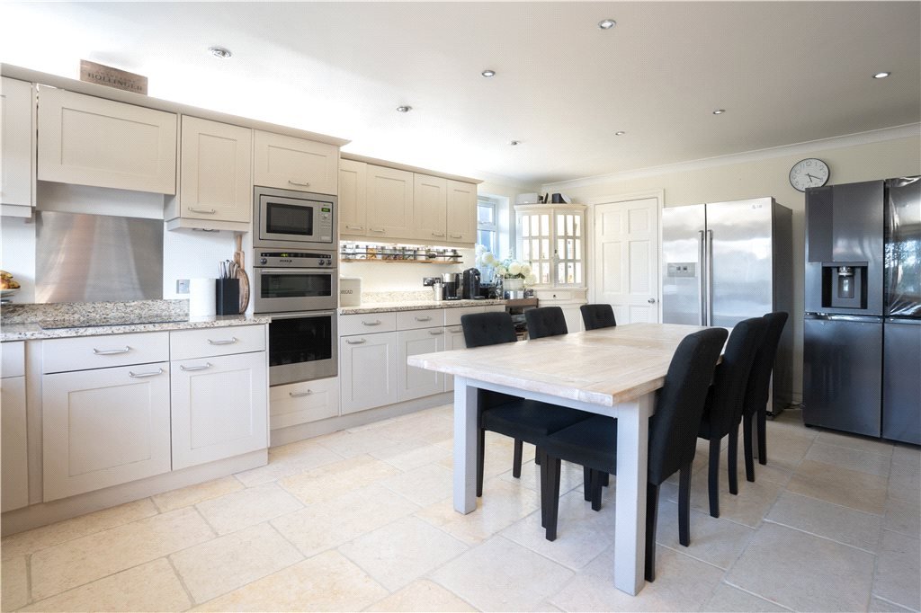 propertyTEW2400104
