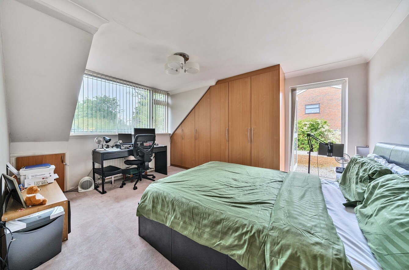 1296871-50-682dcb... 1296871-50-682dcb...