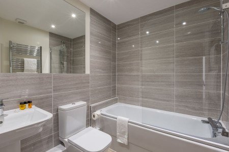 main bathroom 2_New