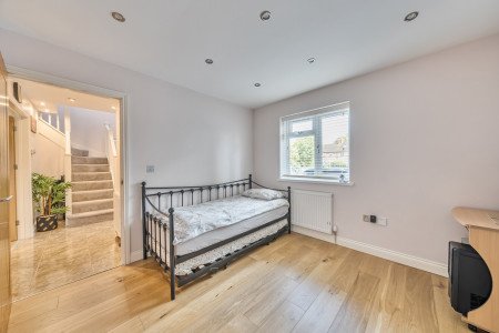 Study /Bedroom