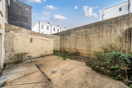 Courtyard Garden