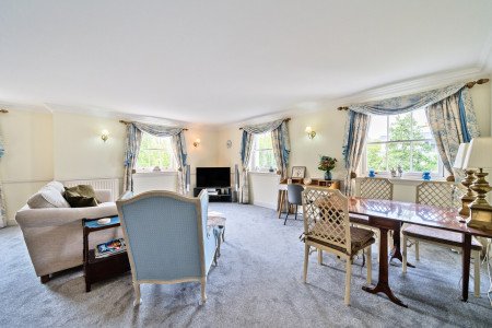 Living/Dining Room