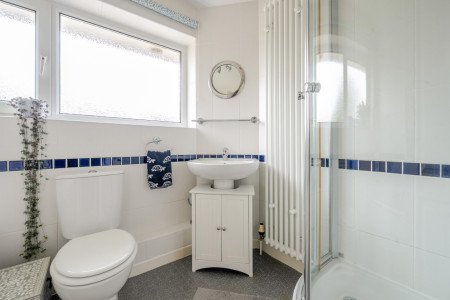 Shower/Bathroom Shower/Bathroom