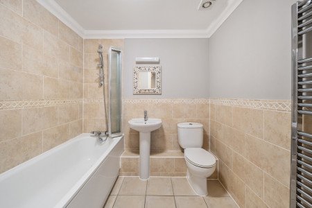 1330835-9-688345d...
