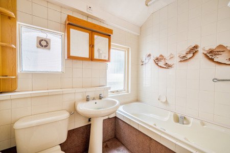 1320837-15-686bd6...