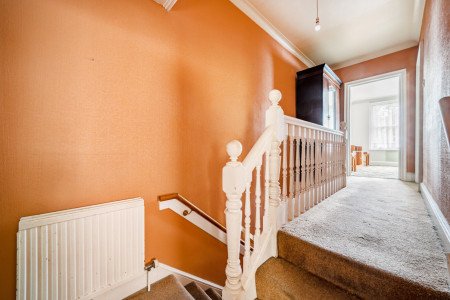 1320837-6-686bd1d...