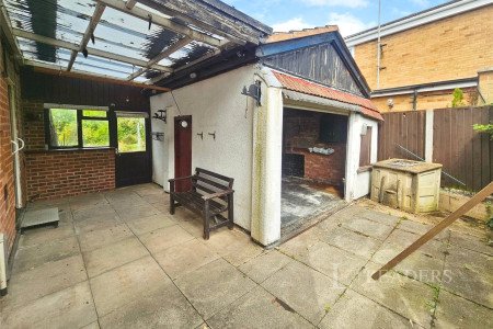 Carport & Garage