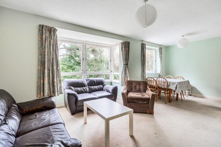 Sitting/Dining Room