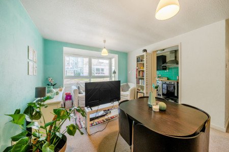 Sitting/Dining Room