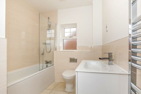 bath_resized.jpg