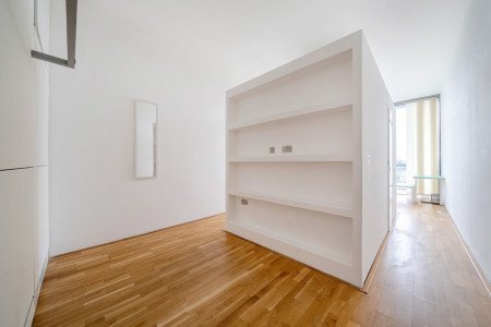 1332919-3-688a36f...