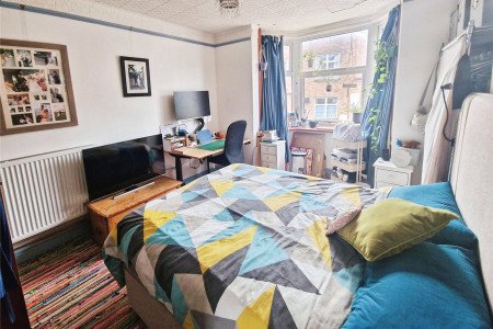 Living/Bedroom