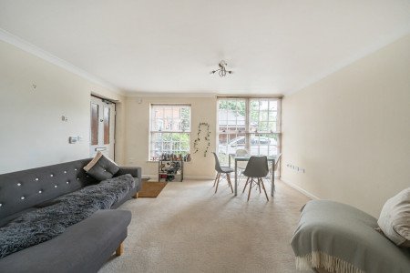 Sitting/Dining Room