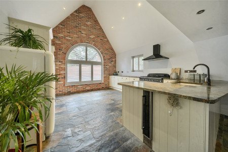 Spacious Kitchen