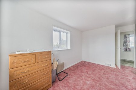 1342909-6-68b9769...