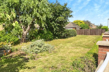 Side Front Garden