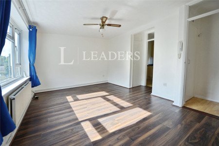 Living Area/Bedroom