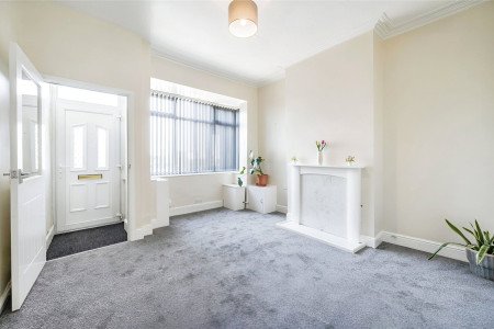 Lounge 1