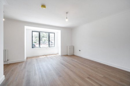 Lounge 1