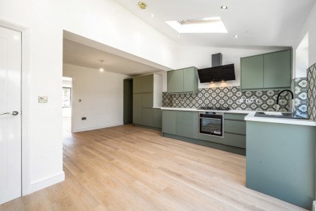 Kitchen Diner 2