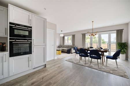 Kitchen/Dining