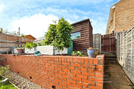 Picture No. 27 Picture No. 27