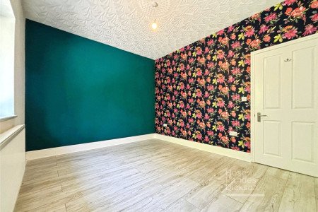 Picture No. 16 Picture No. 16