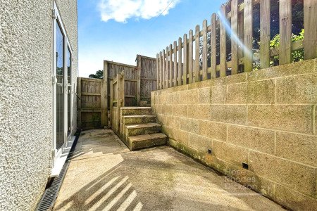 Picture No. 04 Picture No. 04