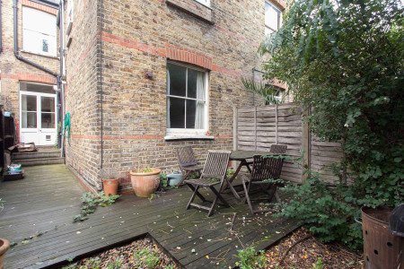 6.Rear Garden