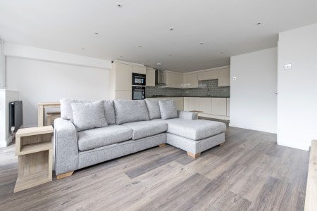 195 Goulden Hse Rec