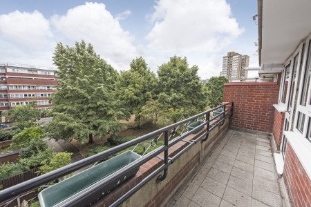195 Goulden Hse Balc