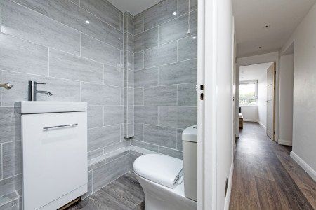 195 Goulden Hse Bath