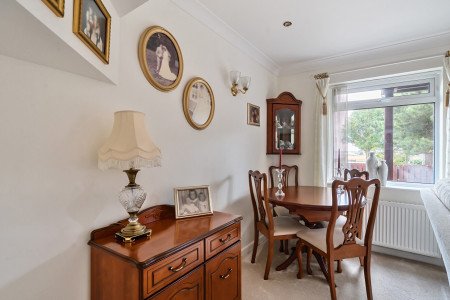Dining Area Dining Area