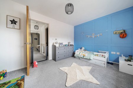 1327027-5-687a5fa...