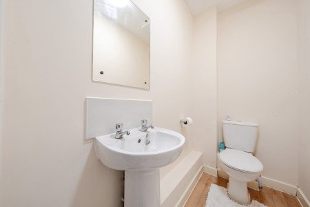 1356963-7-68dfdd1...