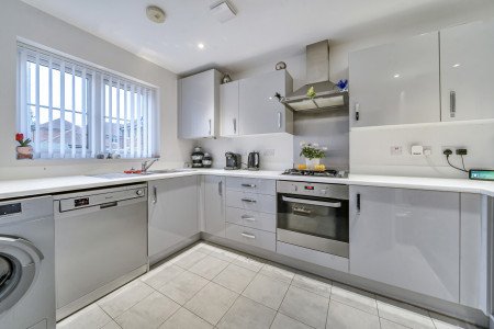 1364487-7-68ed20d...