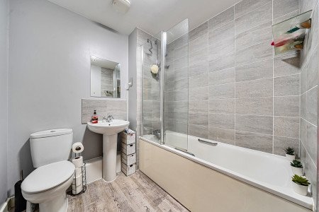 1362733-4-68e92e1...