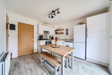 1362733-11-68e92e...